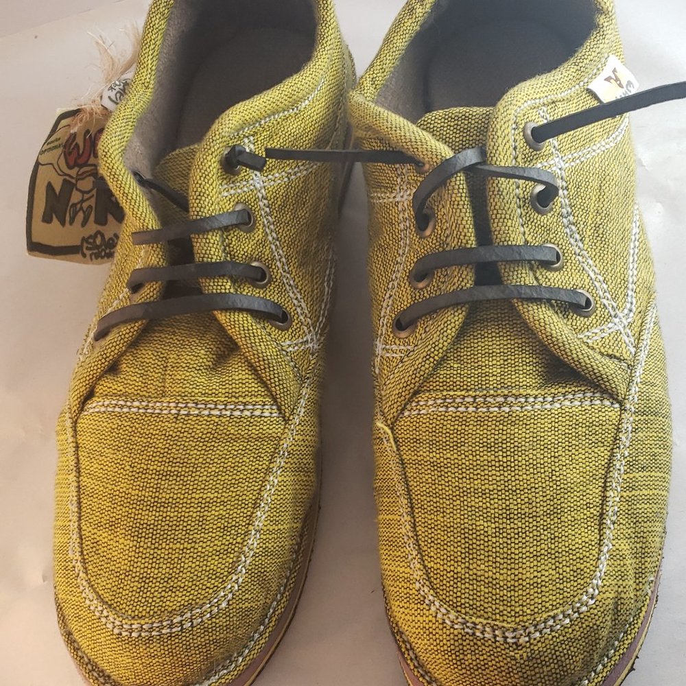 NWT Womens Sole Rebels
